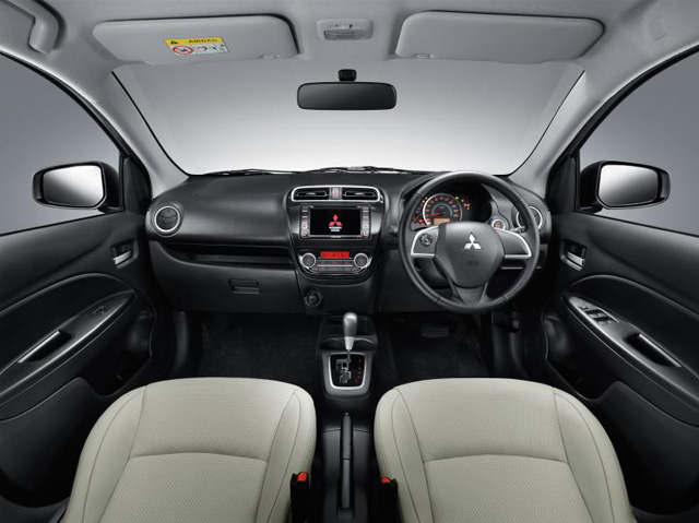  Mitsubishi Attrage