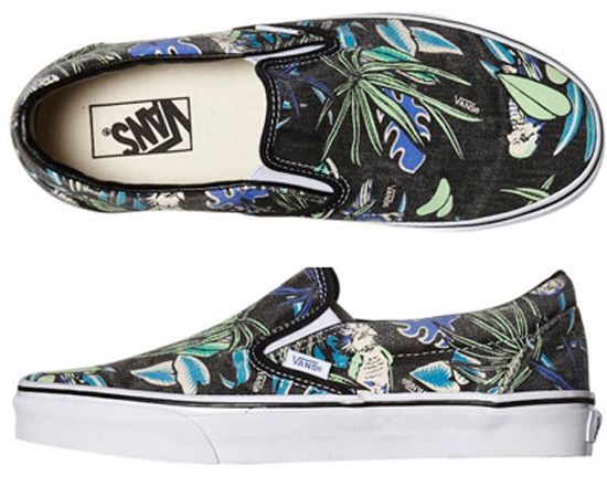 รองเท้า Slip on 