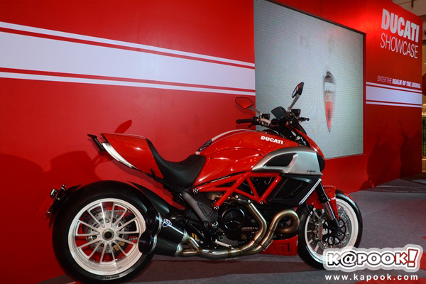 Ducati Diavel Stripe