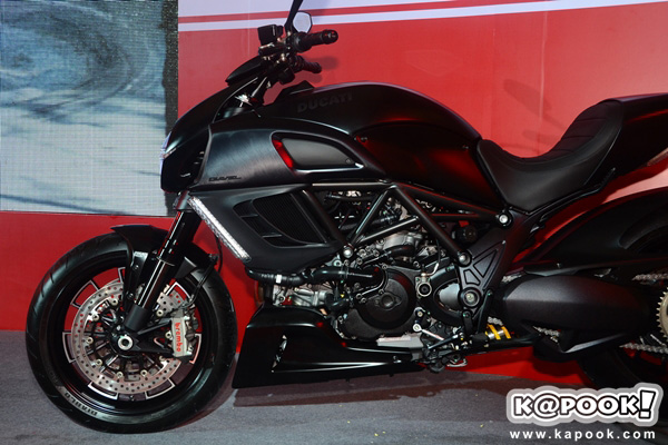 Ducati Diavel Dark