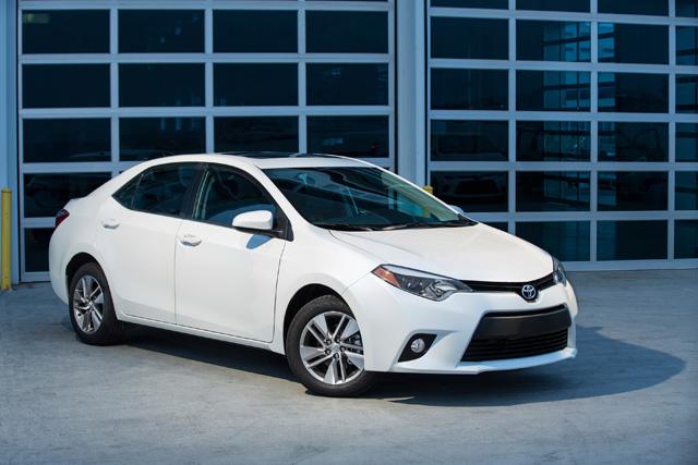  Corolla Altis 2014