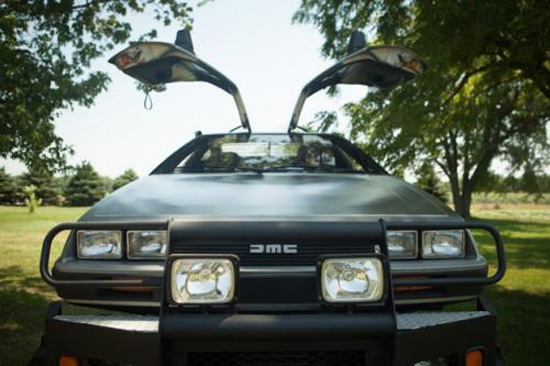 DeLorean DMC-12