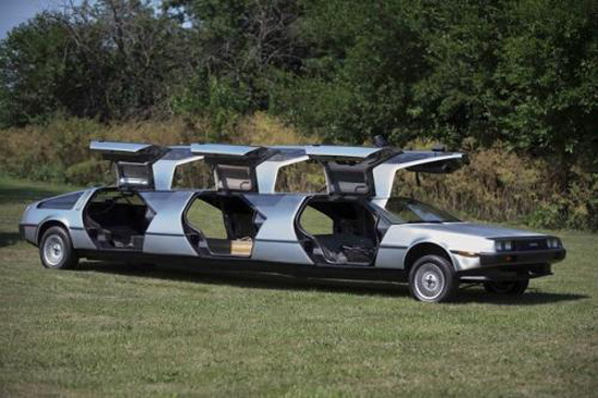 DeLorean DMC-12