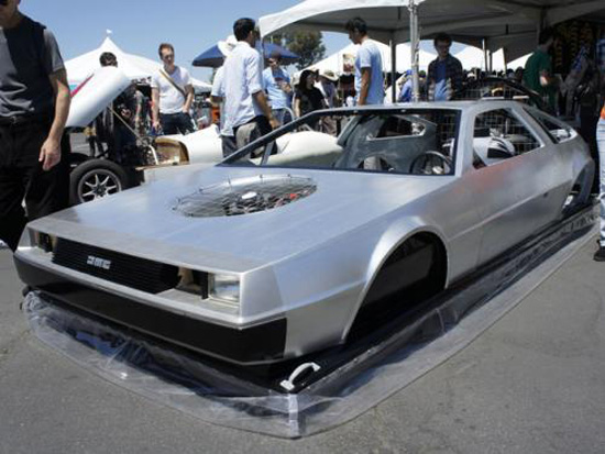DeLorean DMC-12