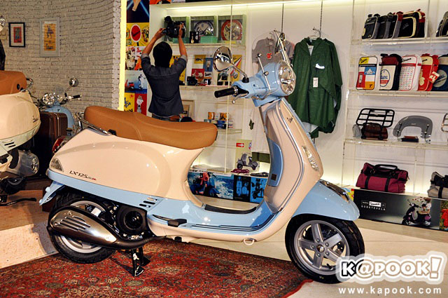 Vespa LX 125 3Vie Vintage Edition 2556