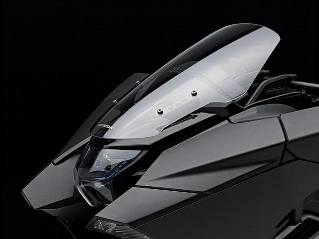 Honda NM4 Vultus