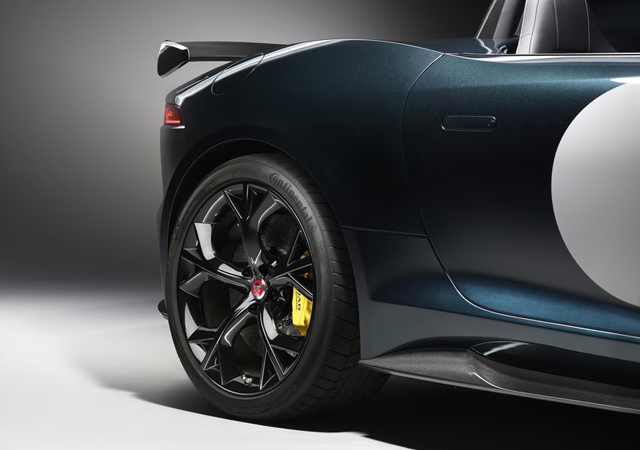 Jaguar F Type Project 7