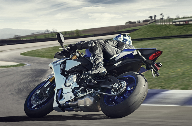 Yamaha R1 2015