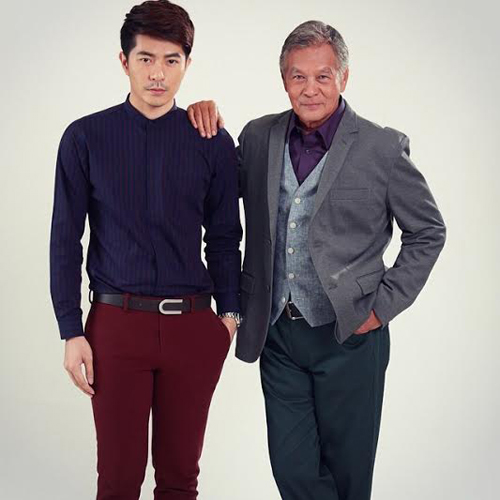 ใต้เงาจันทร์