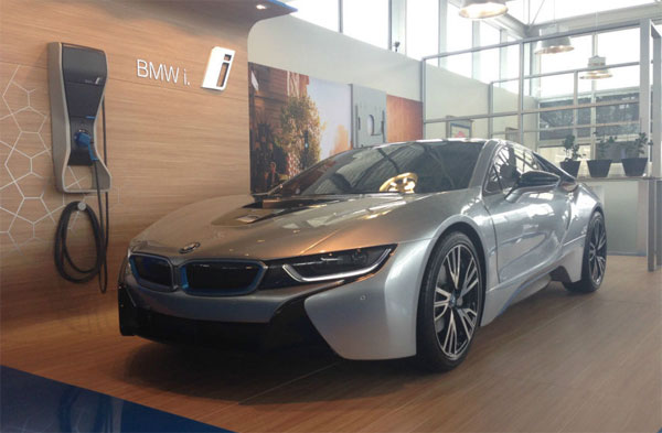 BMW i8