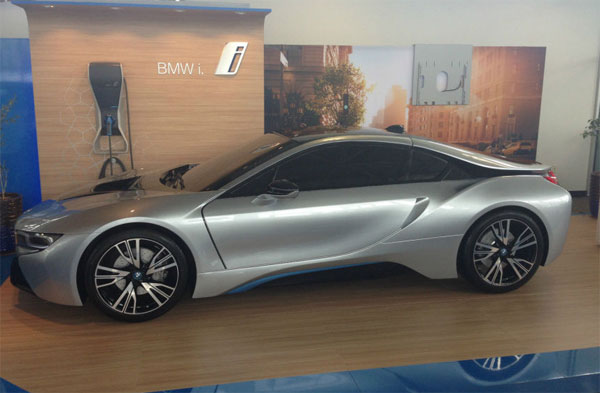 BMW i8