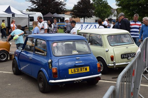 Mini