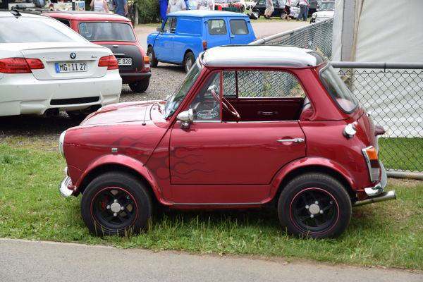 Mini
