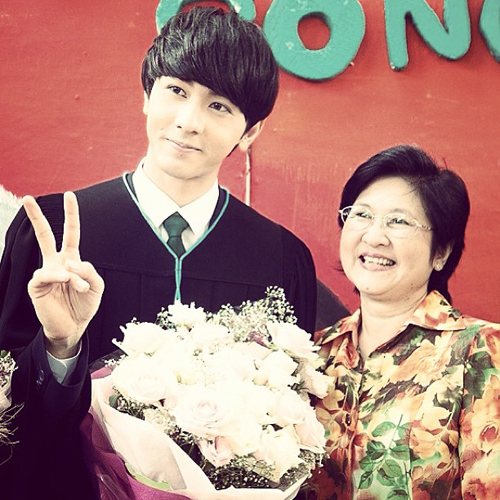 ทรงผมรับปริญญาผู้ชาย