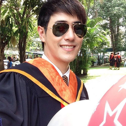 ทรงผมรับปริญญาผู้ชาย