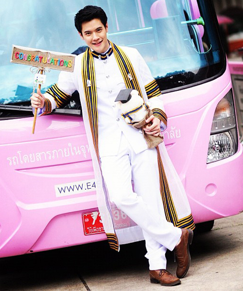 ทรงผมรับปริญญาผู้ชาย