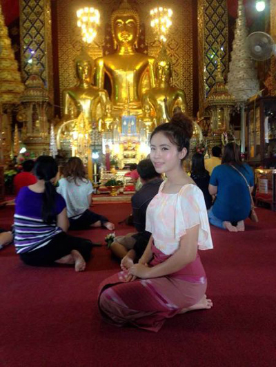 เด็กเสิร์ฟร้านลาบที่เชียงใหม่ เด็กเสิร์ฟร้านลาบที่เชียงใหม่