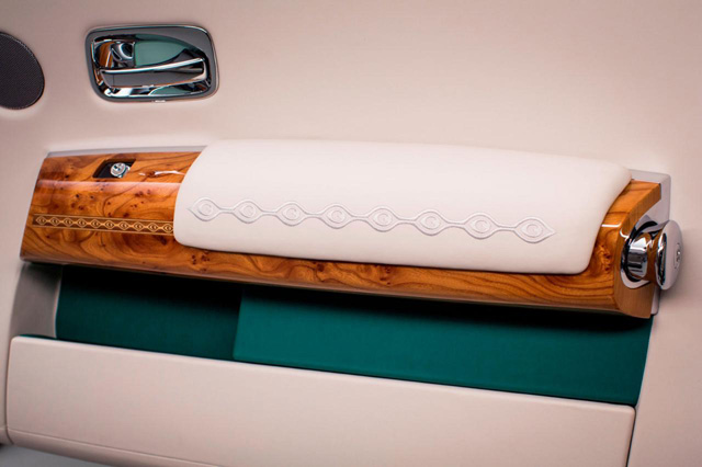 Rolls Royce Maharaja Phantom Drophead