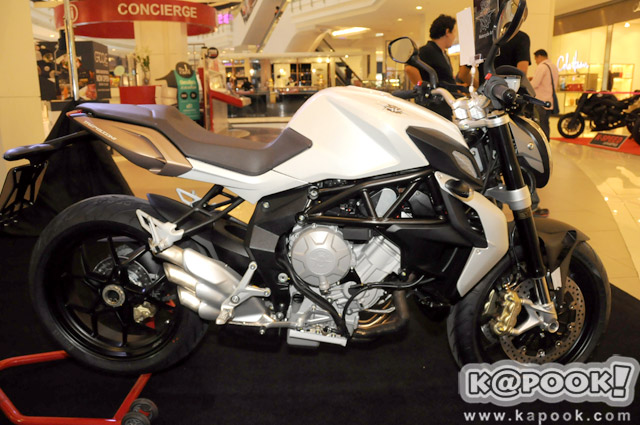 MV Agusta Brutale 675