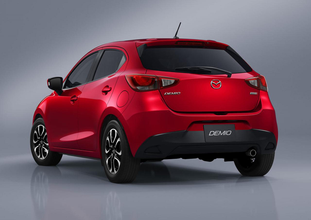 Mazda2 2015