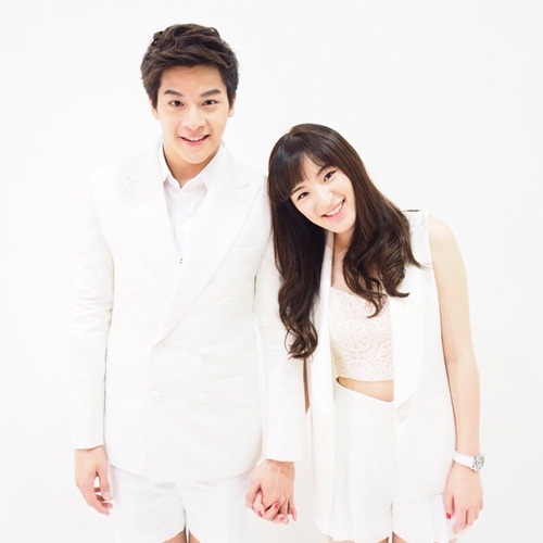 คู่รักวงการบันเทิง