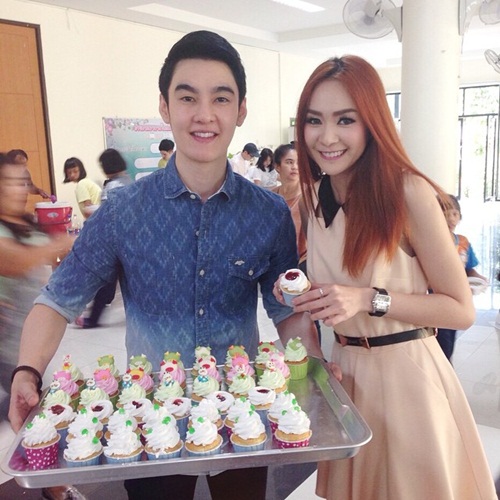 คู่รักวงการบันเทิง