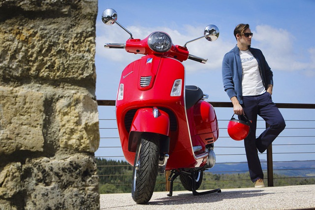 Vespa GTS 300