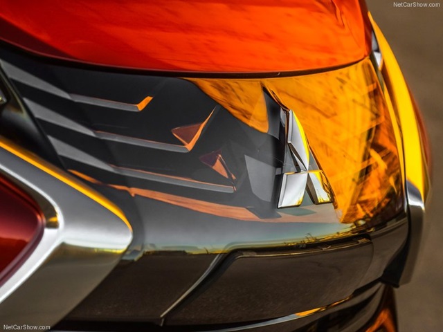 Mitsubishi XR-PHEV