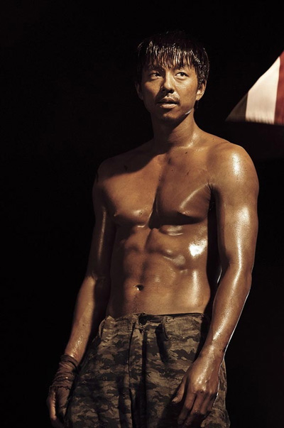 หนุ่มเอเชียรูปหล่อ