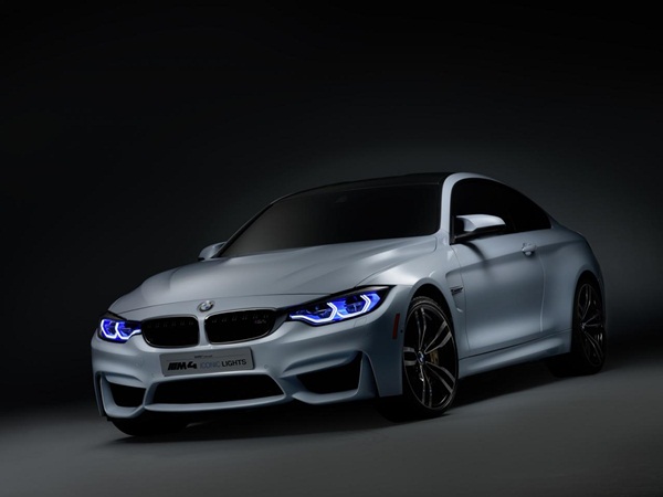 BMW M4 Iconic Light