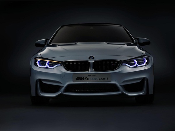 BMW M4 Iconic Light