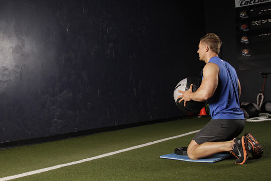Kneeling Chest Press 