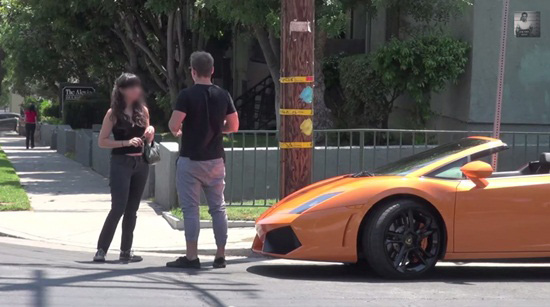 คลิปแกล้งสาว