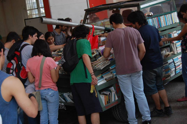 รถหนังสือ