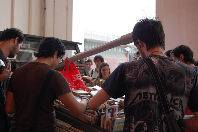 รถหนังสือ