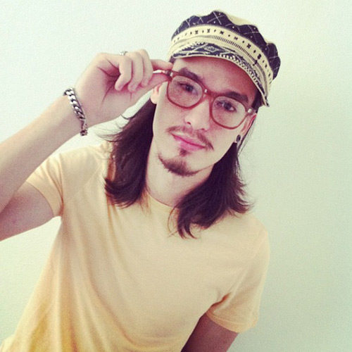 เบ็น วราวุฒิ