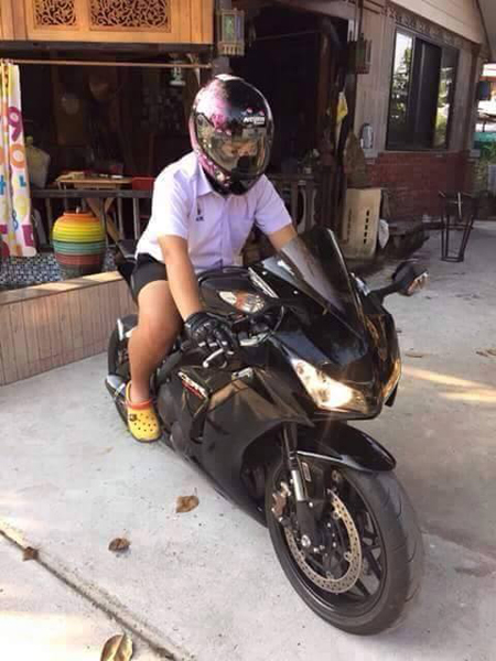 ทำใบขับขี่บิ๊กไบค์ต้องอายุ 30 ปีขึ้นไป