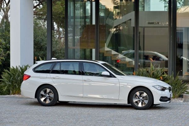BMW Series 3 2016