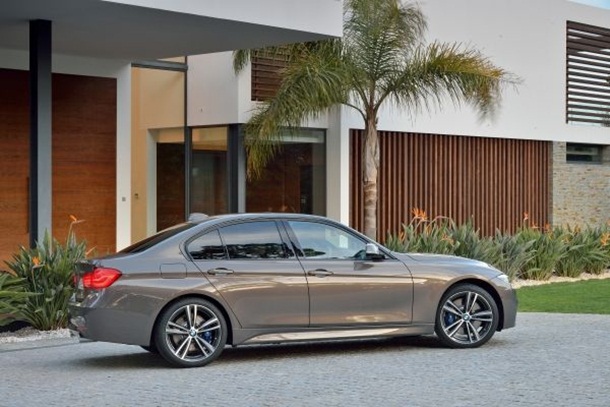 BMW Series 3 2016