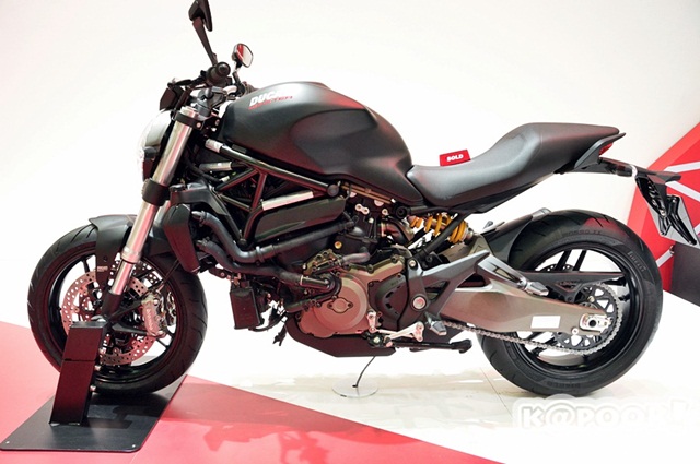 Ducati Monster 821