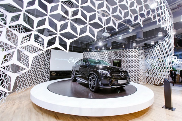 Mercedes-Benz Cafe