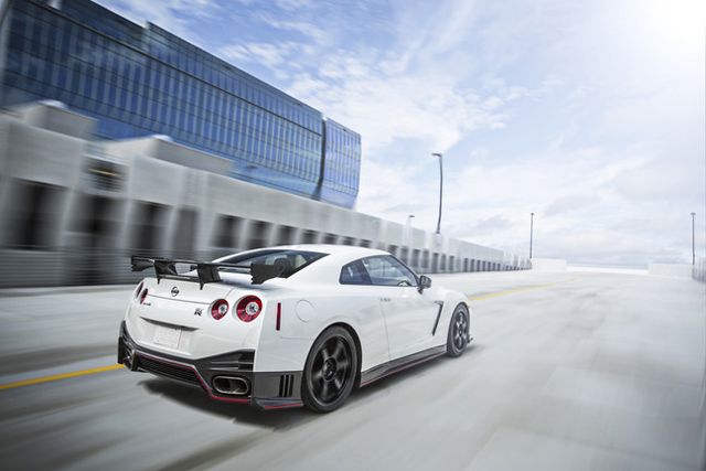 Nissan GT-R