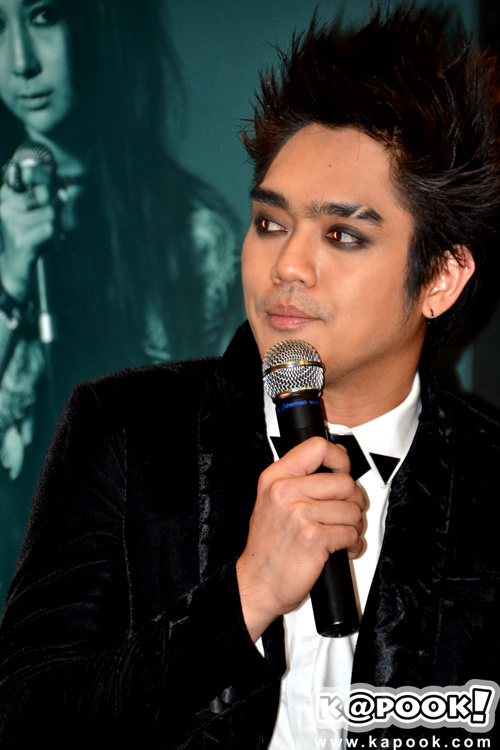 งานแต่งปี๊ด