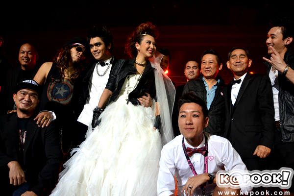 งานแต่งปี๊ด