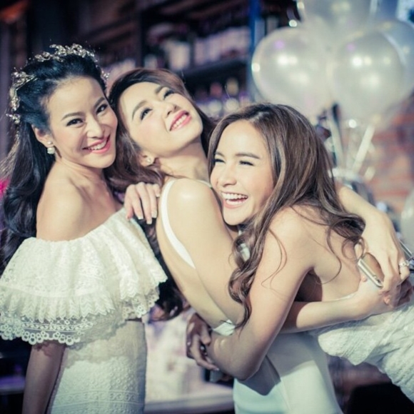 เป้ย กระแต หนิง จัดปาร์ตี้วันเกิดรวมแก๊ง เพื่อนดาราร่วมงานเพียบ