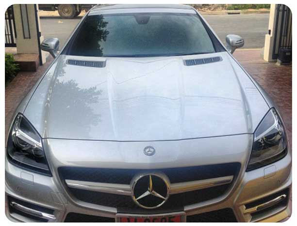 อุ้ม ลักขณา