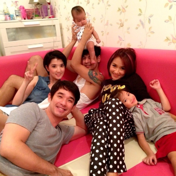 ลิฟท์-ออย ดูโอ 20 ปีผ่านไปมาเจอกันใหม่เป็นครอบครัวใหญ่เลย