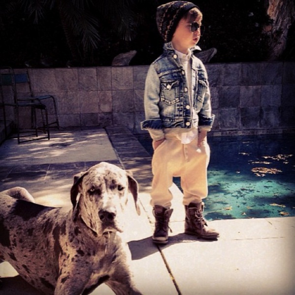 อลองโซ มาเตโอ้ Alonso Mateo เจ้าหนูแฟชั่น ดังสุด ๆ ใน Instagram