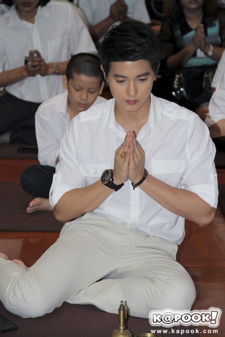 เจมส์จิ เต้ย ทำบุญเปิดกล้อง Timeline จดหมาย - ความทรงจำ