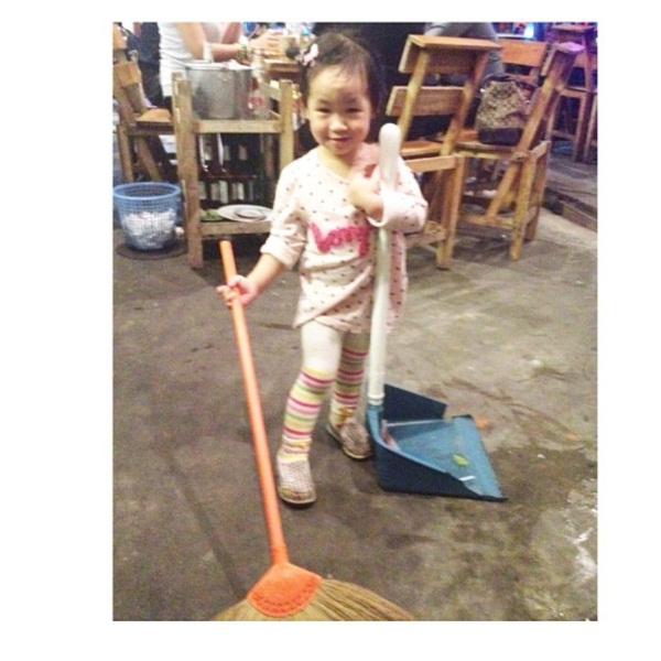 ชมภาพ...น้องออกัส-น้องออร์ก้า ลูกสาวลูกชาย เปิ้ล นาคร